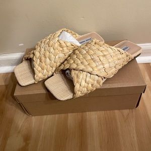 Steve Madden Natural Raffia Sandals